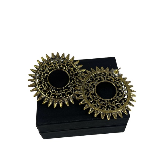 THE MOTIF SUN OXIDISED BOHO EARRINGS (GOLDEN) - Picture 2 of 4